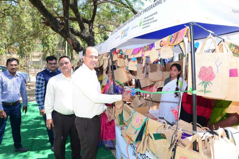 Beneficiaries stall at kolar